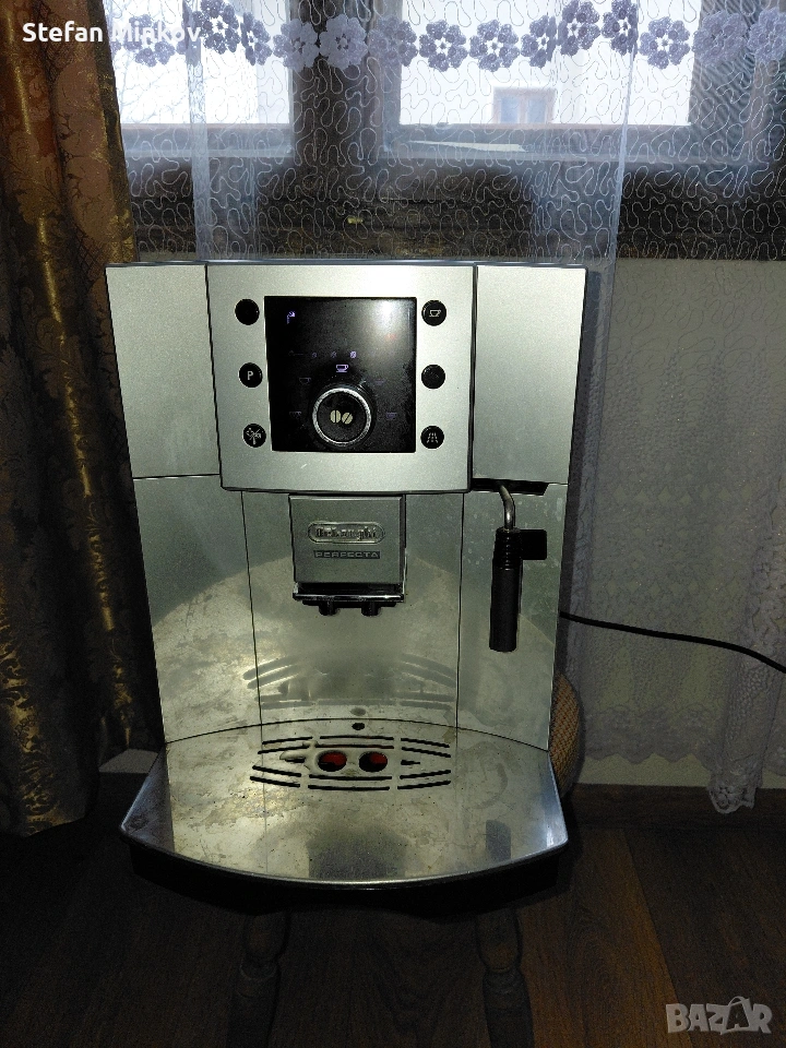 Автоматична кафе машина De’Longhi Perfecta, снимка 1
