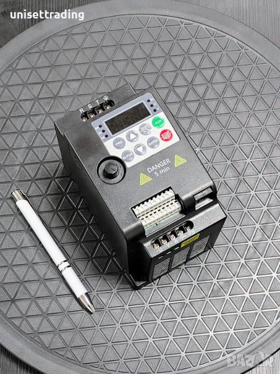 Честотен инвертор 0,75 кВт, 380V, 2,1А, снимка 1