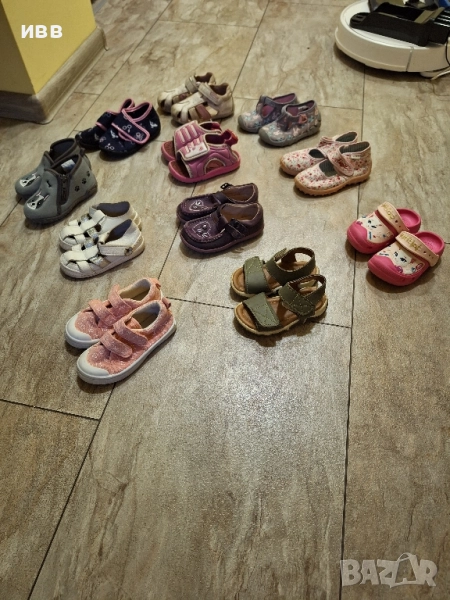 Намалени на 25лв Огромен лот обувки+подаръци, снимка 1