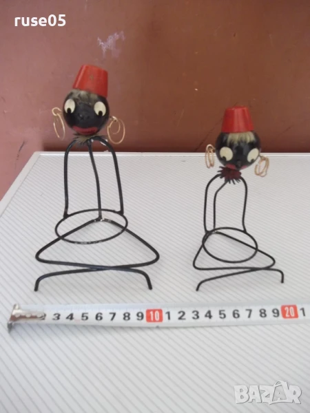 Лот от 2 бр. стилизирани негърчета от метал, снимка 1
