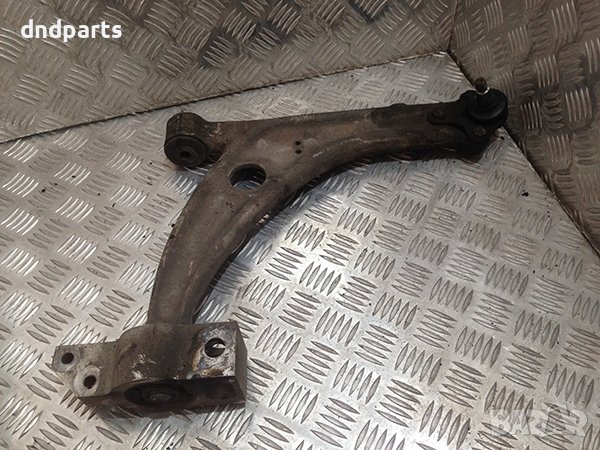 Преден носач за VW Passat B6, /2005-2010/, /десен/, снимка 1