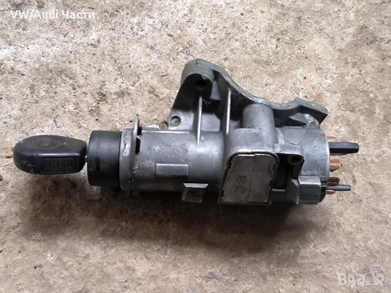 Контактен ключ за Голф 4 Ауди А3 А4 А6 Сеат Шкода Бора VW Golf 4 Audi Seat Skoda Passat 4B0905851C, снимка 1