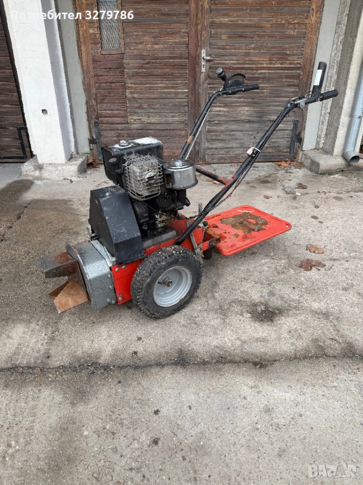 Машина за събиране с двигател Briggs & Stratton 8hp, снимка 1