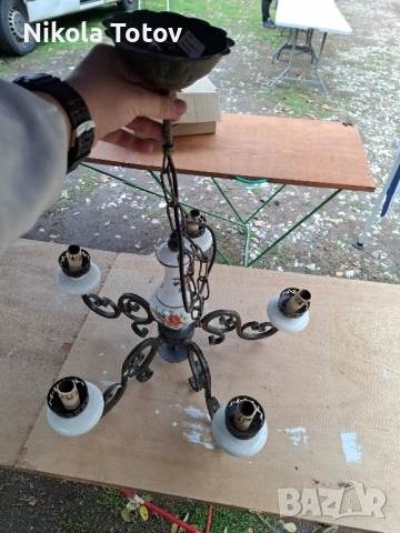 Продава се старинен полилей., снимка 2 - Антикварни и старинни предмети - 52382867