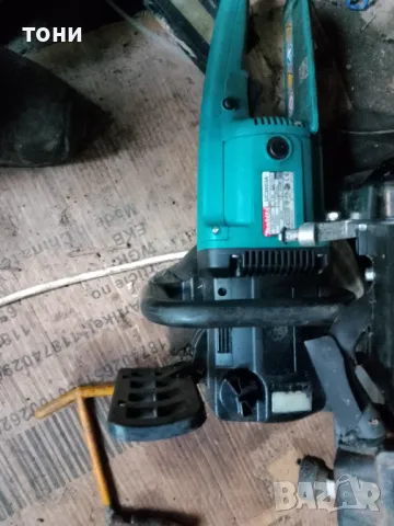 Електрическа дърворезачка makita, снимка 4 - Други инструменти - 49922757