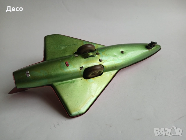Стара СССР тенекиена играчка самолет-изтребител Миг., снимка 5 - Колекции - 52442807