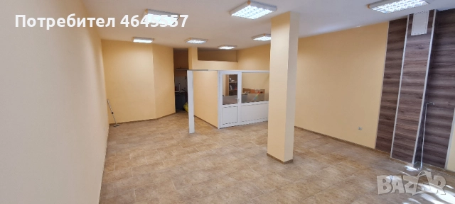 Просторно търговско многофункционално помещение / офис / салон за красота / жилище в центъра на град, снимка 8 - Офиси - 52343155