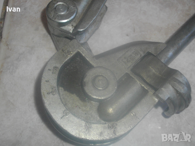 Немски Ръчен Тръбогиб 12мм-Уред за огъване на меки и полутвърди тръби-Масивен-Отличен-Радиус 35мм, снимка 11 - Други инструменти - 44560799