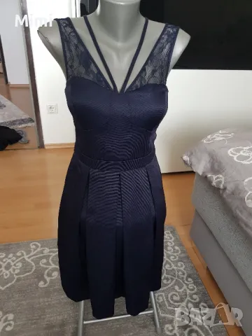 Guess оригинална рокля XS , снимка 5 - Рокли - 47369743