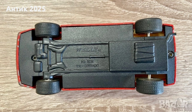 Модел автомобил Welly No. 9039 Volkswagen Corrado, снимка 6 - Антикварни и старинни предмети - 53597012