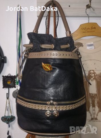 Дамска кожена чанта +, снимка 1