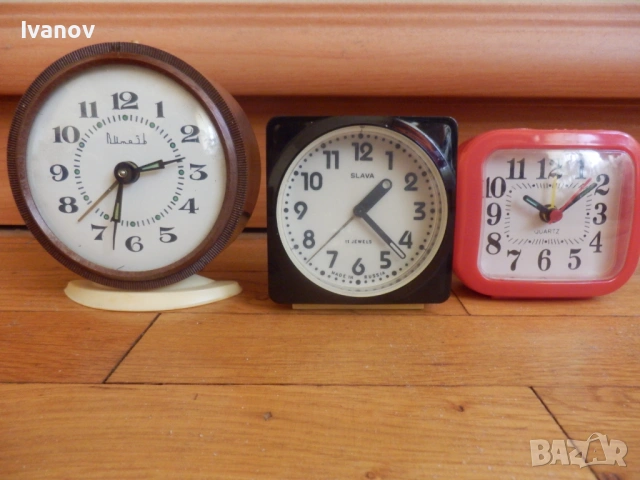 Лот стари будилници - неработещи