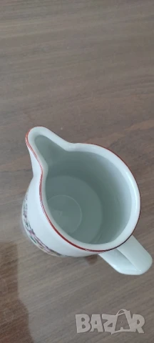 Каничка за мляко* Чинийка* Бг порцелан* " Китка" Цената е за двете, снимка 4 - Сервизи - 51099826