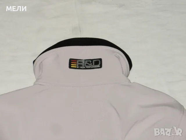 PEAKPERFORMANCE дамска ветровка М, снимка 11 - Спортни екипи - 56085368
