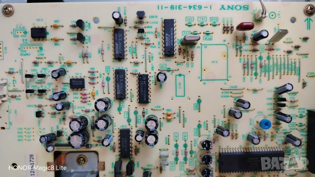 Компакт диск плеър Sony CDR-590 с два реални 16 битови R-2R Burr-Brown PCM56P DAC-а ., снимка 6 - Аудиосистеми - 55863687