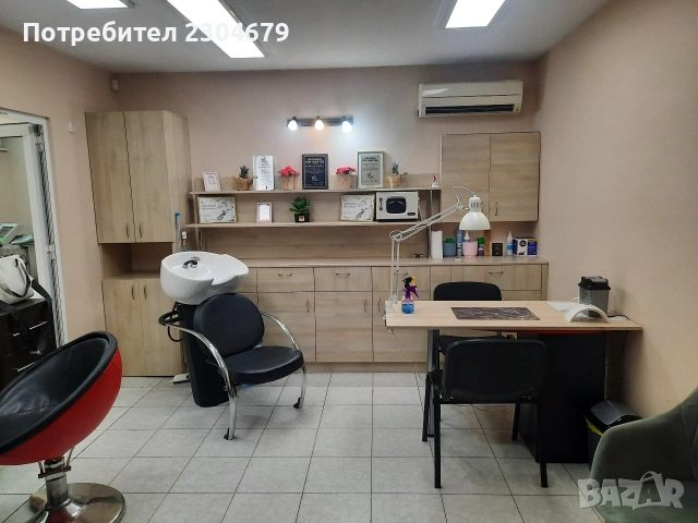Салон за красота си търси фризьор, снимка 3 - Фризьорки - 52673181