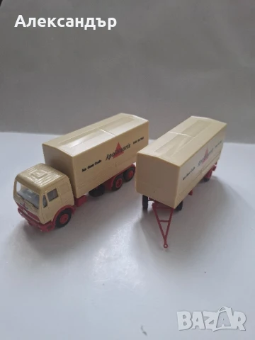 Ретро камионче Mercedes-Benz Apollinaris Herpa H0 1:87., снимка 3 - Колекции - 51058915
