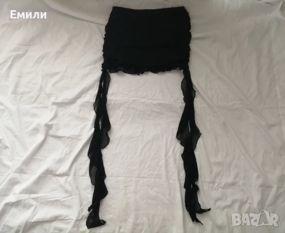 MISSGUIDED нова къса дамска пола с волани и цвете р-р L (EU 40), елегантна и секси, снимка 15 - Поли - 51191716