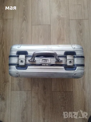 Куфар -универсален