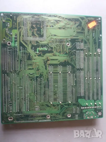 Платка Intel soket 7  за стар ретро компютър , снимка 3 - Дънни платки - 48037386