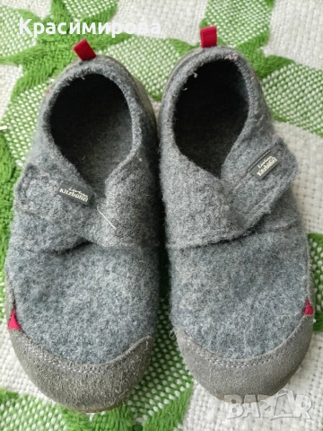 Боси обувки, пантофи