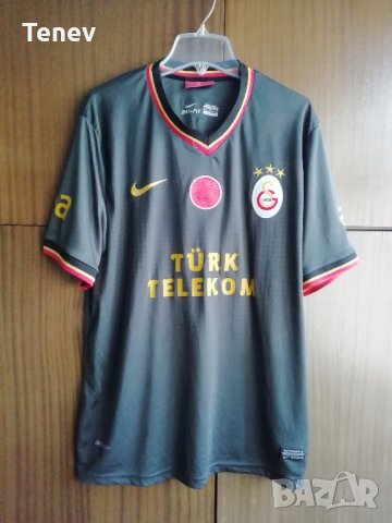 Galatasaray Nike фланелка тениска размер L Галатасарай , снимка 1 - Тениски - 36007906