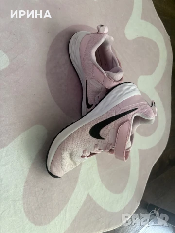 Маратонки Nike 32.5