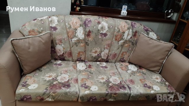 Холови дивани , снимка 1 - Дивани и мека мебел - 41644705