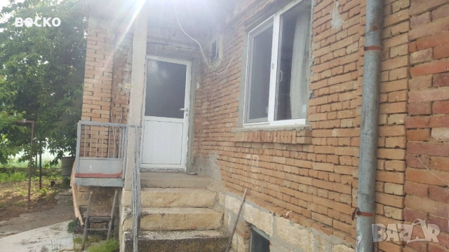 Продавам къща в село червенци 65км от варна, снимка 3 - Къщи - 53589553