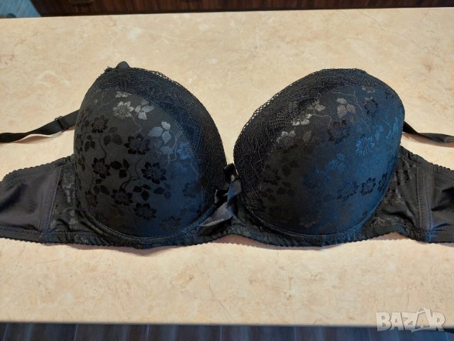 Луксозен черен сутиен размер 44/100, снимка 2 - Бельо - 39698757