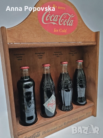 Колекционерска лимитирана дървена витрина  на Coca-Cola с 4 бутилки Кока кола , снимка 2 - Антикварни и старинни предмети - 52775496
