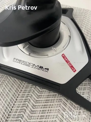 Безжичен Joystick За Летене Logitech Freedom 2.4Ghz PC, снимка 5 - Джойстици и геймпадове - 50152416