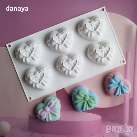 3565 Силиконова форма за мъфини Сърца с панделки