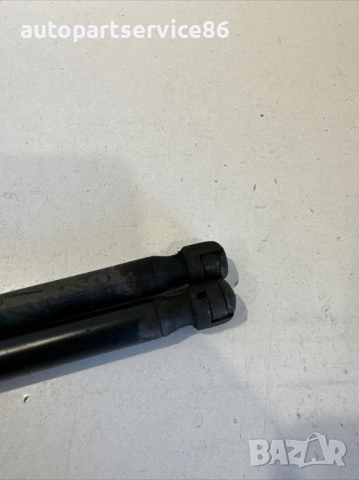 Газови амортисьори на задно стъкло на заден капак за Jeep Grand Cherokee (2012) 68083884AA, снимка 3 - Части - 53509459