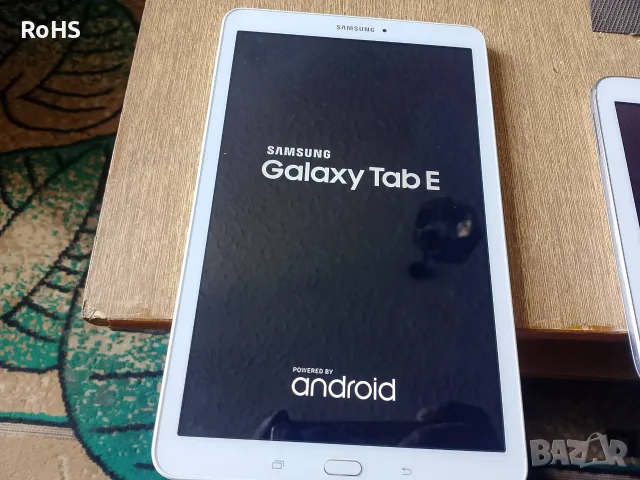 Два броя таблети  Samsung, снимка 2 - Таблети - 55835086