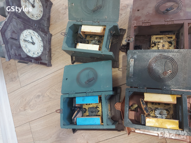 Часовник с кукувица , снимка 3 - Антикварни и старинни предмети - 44604591