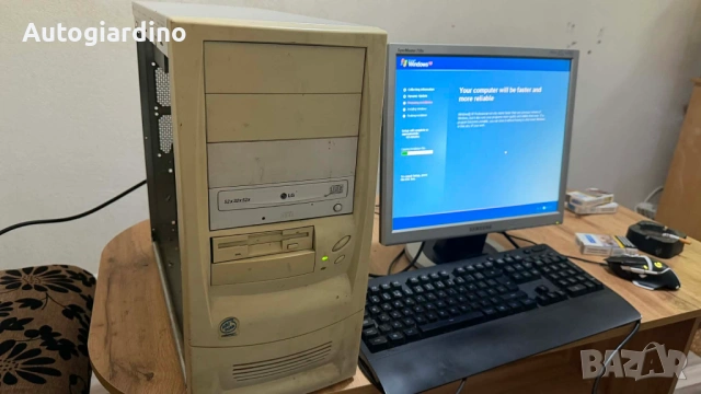 Ретро компютър Windows XP + 17" Samsung монитор – Geforce 2 MX, Floppy, CD-ROM, снимка 2 - За дома - 53785816