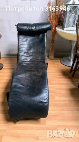 Cassina Le Corbusier LC4 шезлонг с черна кожа, снимка 7 - Дивани и мека мебел - 49127036