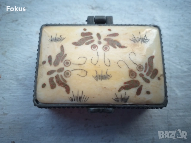 СТАРА КОЛЕКЦИОНЕРСКА КУТИЙКА ОТ СЛОНОВА КОСТ