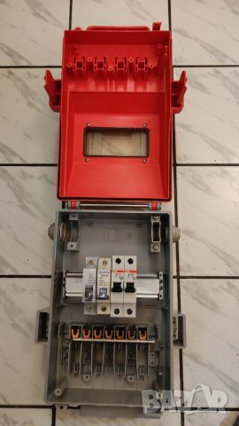 Външно ел табло, кутия за ел табло. 