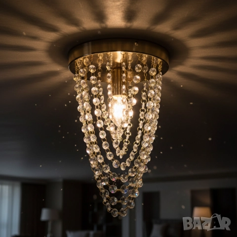 Луксозен плафон с кристали – впечатляващ светлинен ефект дори в малки помещения