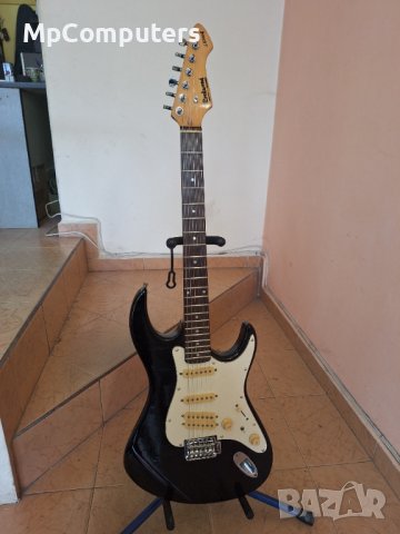Продавам електрическа китара Hohner RockWood LX200G