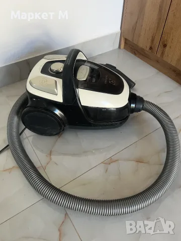Прахосмукачка Electrolux Z9930EL – 800W, циклонна, без торба
