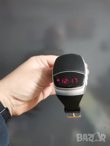 Часовник с блутуут колонка, MP3 player, снимка 2 - Друга електроника - 52812245