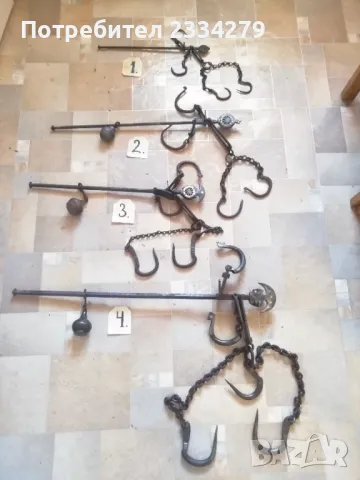 Кантари паланзи от възрождението, ръчно ковани от различни майстори в различни времена, с полумесец 