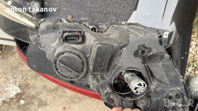 Фарове w204, снимка 4 - Части - 53081437