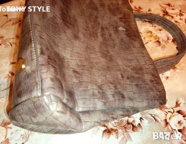 Нова Кожена Дамска Чанта , снимка 2 - Чанти - 53686208