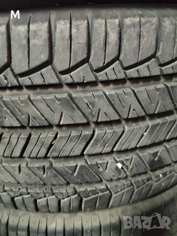 245/45/19 Като нови, снимка 2 - Гуми и джанти - 53831256