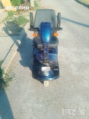 Електрически скутер-инвалидна количка