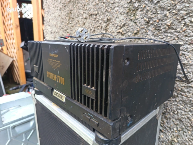 Усилвател Sharp System 7700 внос от Германия 650 WATTS Тегло 11Кг., снимка 4 - Ресийвъри, усилватели, смесителни пултове - 53685228